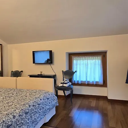 Attic And Garden