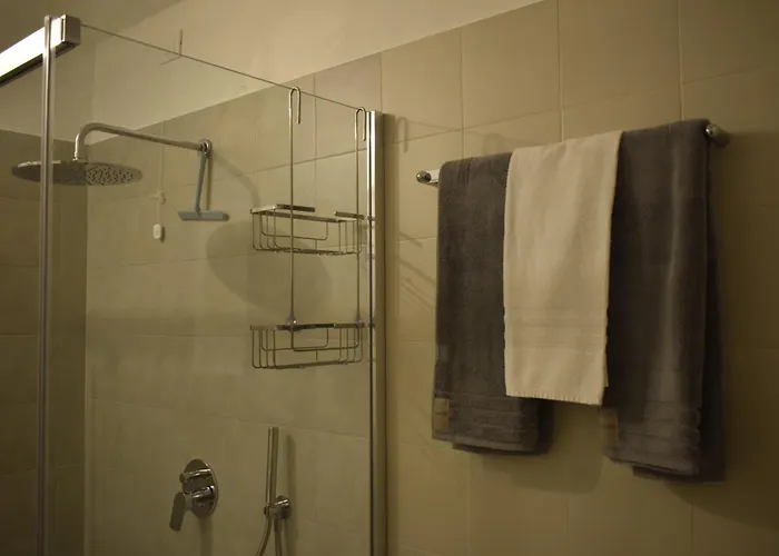 Lägenhet Attic And Garden *