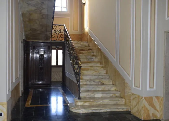 Lägenhet Attic And Garden *