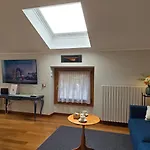 Apartmán Attic And Garden